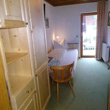Gasthof Haus Bergfrieden 3*