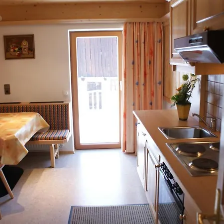 Haus Bergfrieden 3* Bach (Tyrol)