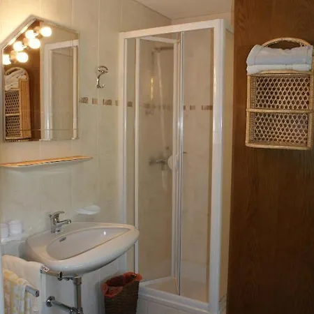 Haus Bergfrieden Gasthof 3*