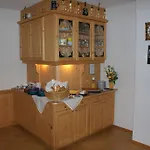 Hotel Haus Bergfrieden Bach (Tyrol)