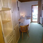 Hotel Haus Bergfrieden 3*