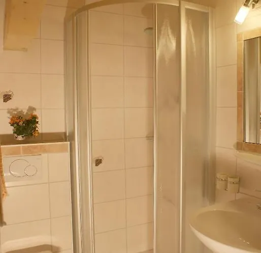 Haus Bergfrieden Hotel Bach (Tyrol)