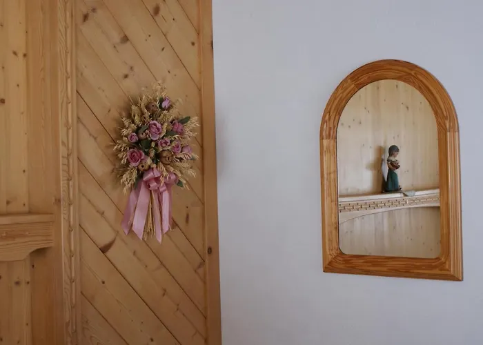 Hotel Haus Bergfrieden Bach (Tyrol)